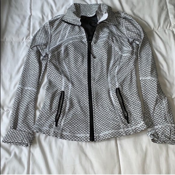 lululemon athletica Tops - **Rare** Lululemon define jacket